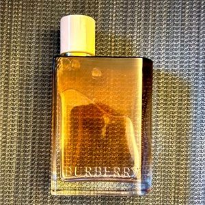 Burberry Her Intense 3.3oz Eau De Parfum